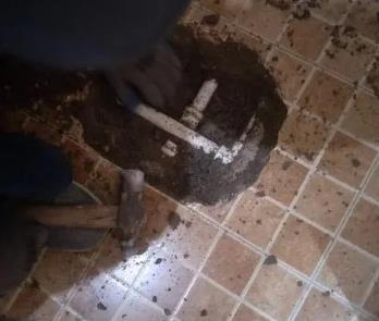 大余卫生间漏水维修公司为您分享下卫生间渗水如何处理及注意事项